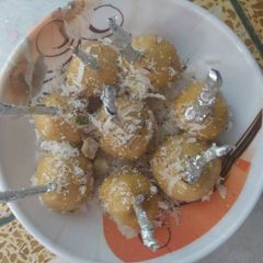A picture of Gur nariyal sticks.