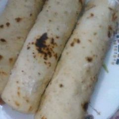 A picture of Chicken pita roll.