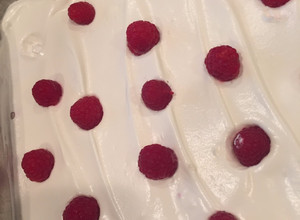 A picture of Raspberry Cream Cheese Dessert.