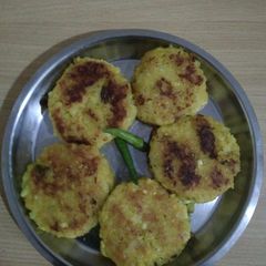 A picture of Sabudane ki tikki.