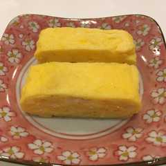 A picture of Tamagoyaki (Sushi-Style Japanese Rolled Omelet).