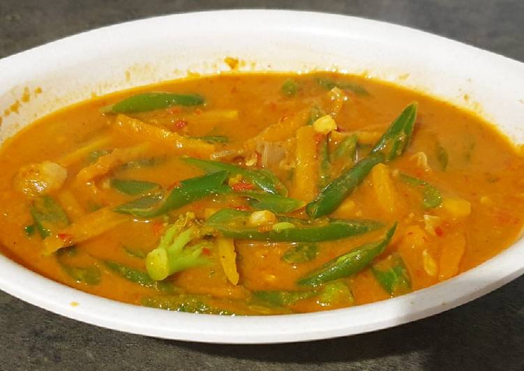 17. Gulai Sayur Pelangi