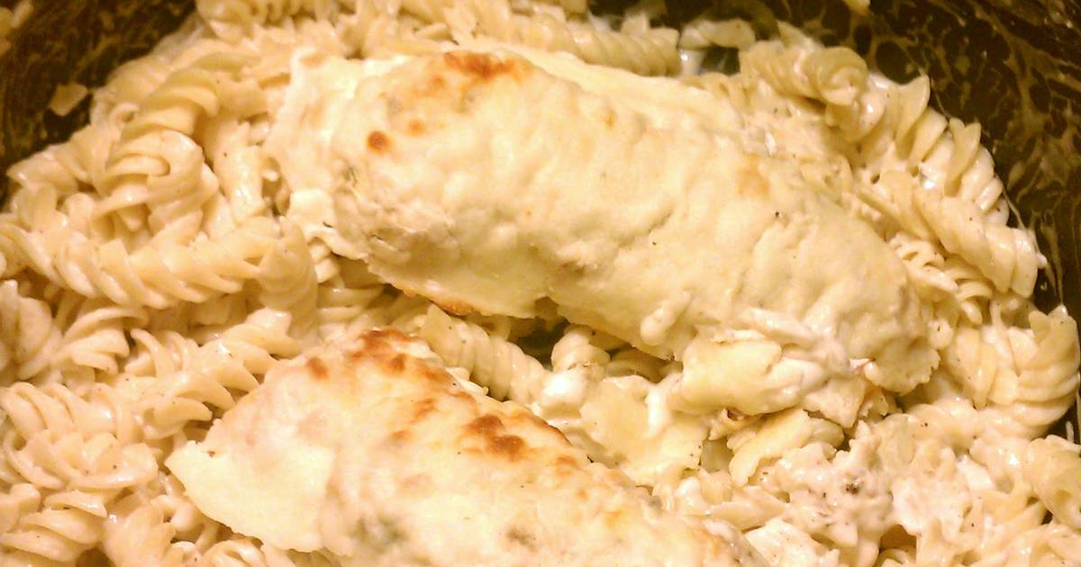 Baked Chicken Alfredo with Rotini Recipe by colebaby43 Cookpad
