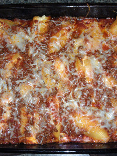 A picture of Stuffed shells.