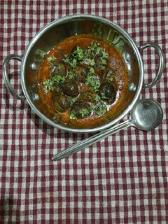 भरली मसाला वांगी (bharli masala vangi recipe in marathi) रेसिपी चे मुख्य फोटो
