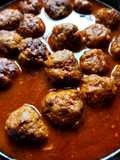 Dawood Basha Meatballs (Middle Eastern Meatballs in Tomato Sauce)