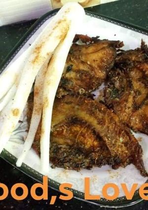 A picture of Fried fish.
