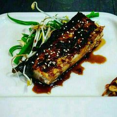 A picture of Grill fish (yellow tail).
