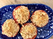 Une photo de crumble courgettes