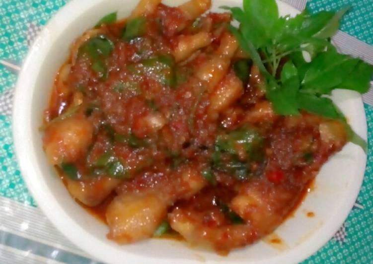 Ceker Ayam Kemangi Bumbu Merah