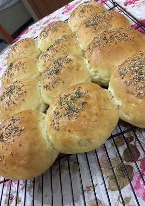 Una foto de Pan para hamburguesas tierno con masa Brioche
