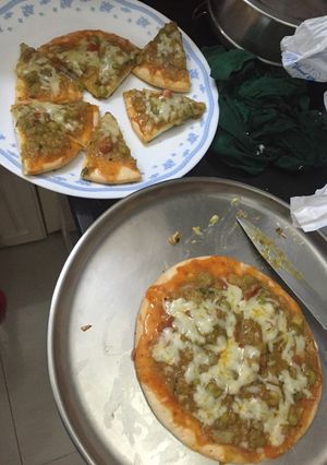 A picture of Pav Bhaji Pizza.