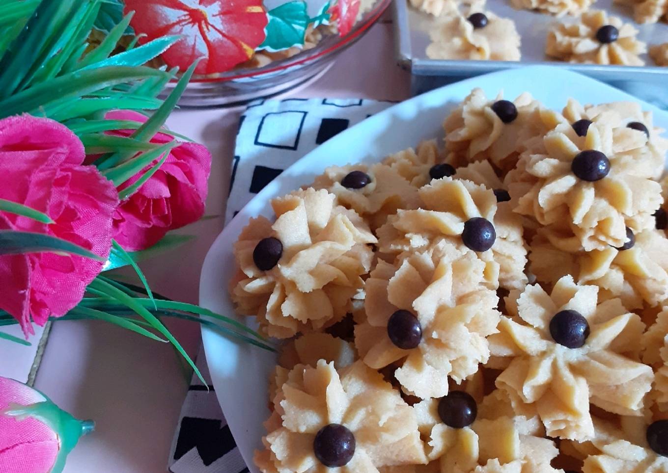 Kue semprit Dahlia