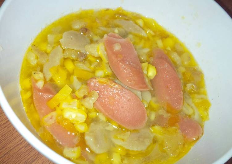 Langkah Mudah untuk Menyiapkan Sup Jagung Sosis (toddler Meal) 1y+, Lezat