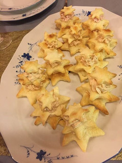 Foto di Alberelli di pasta sfoglia al salmone