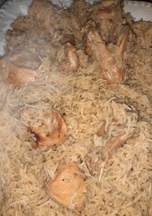 A picture of Chicken Yakhni pulao.