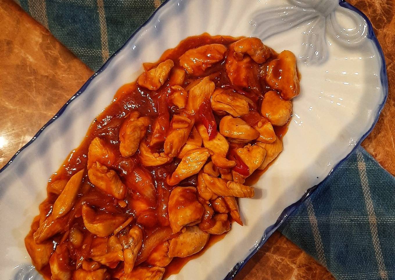 Fillet Dada Ayam Saus Asam Manis