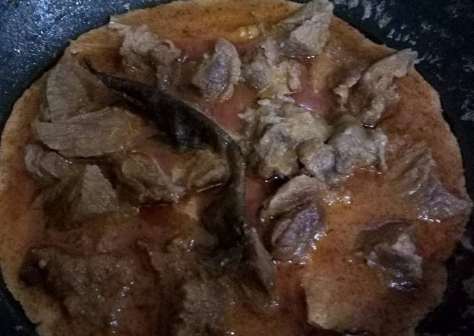 Rendang daging sapi