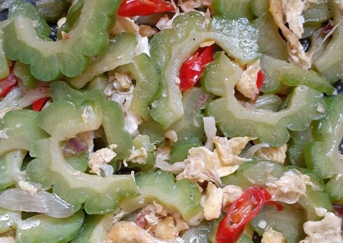 Ini dia! Resep buat Oseng Pare Telur no pahit yang lezat