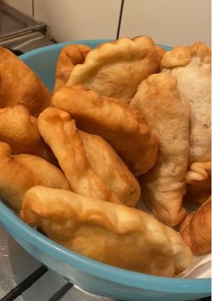 Una foto de Empanadas fritas de carne picada con tapas caseras