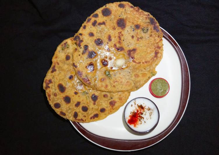 Potato mixed Paratha