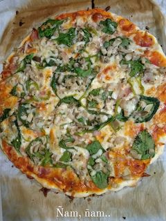 Una foto de Pizza