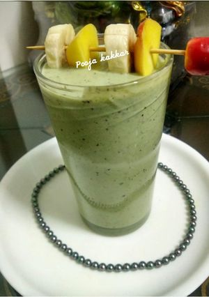 A picture of Jamun Spinach Smoothie.