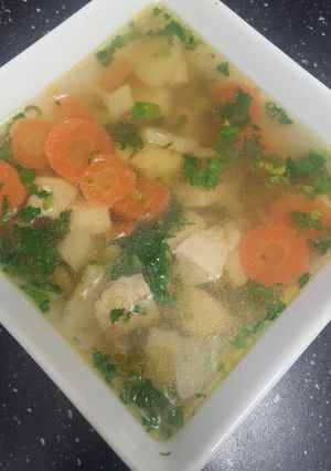 Gyors csirke húsleves recept fotója