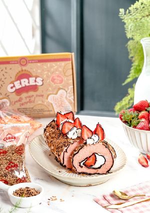 Foto resep Strawberry comic roll cake
