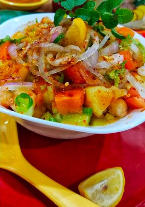 A picture of Chattpatti channa chaat.