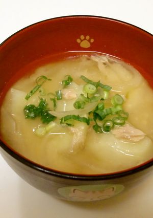 A picture of Potato and Tuna Miso Soup.