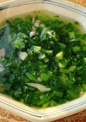Hình của món Canh cải xanh nấm thì là.