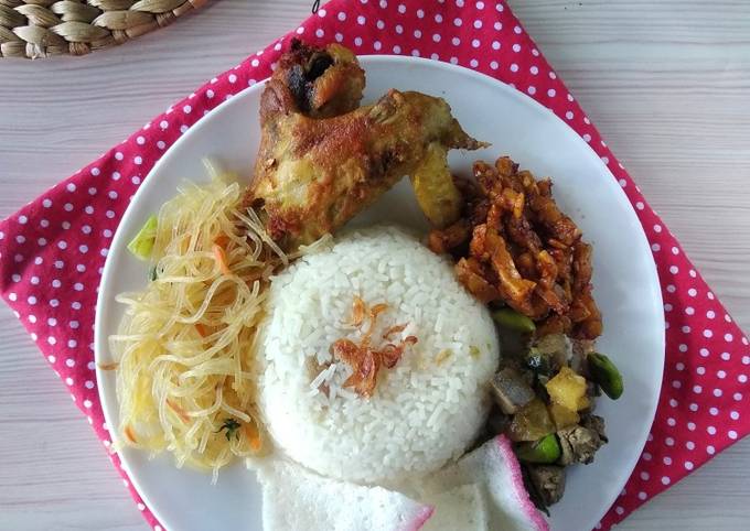 Nasi Uduk Magic Com