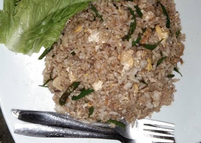 Nasi goreng kampung putih