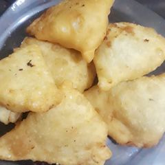 AALO SAMOOSA #PAKNIG A picture of AALO SAMOOSA #PAKNIG.