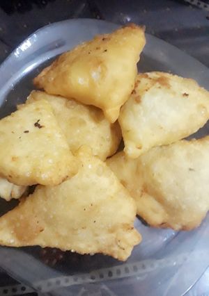 A picture of AALO SAMOOSA #PAKNIG.