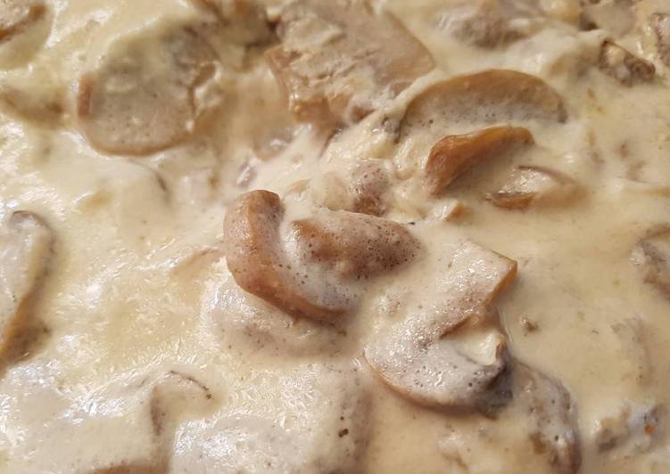 Filetes de ternera con salsa de champiñones y nata 😋🍽