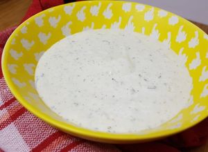 Una foto de Salsa blanca kebab