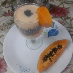 Papaya smoothie A picture of Papaya smoothie.