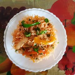 A picture of Chinese Fried Rice with available veggies....😁.