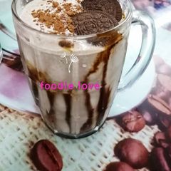 Oreo vanilla thick shake A picture of Oreo vanilla thick shake.