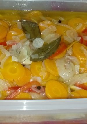 Una foto de Mi pollo en escabeche casero