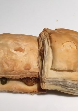 A picture of Veggie puff.