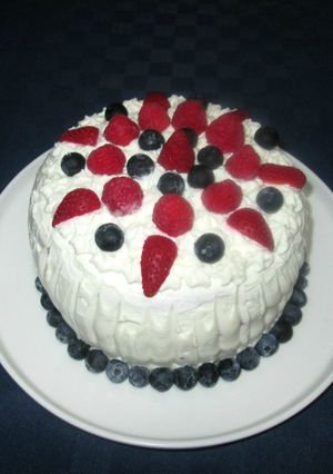 Foto di Torta ai frutti di bosco e pistacchio