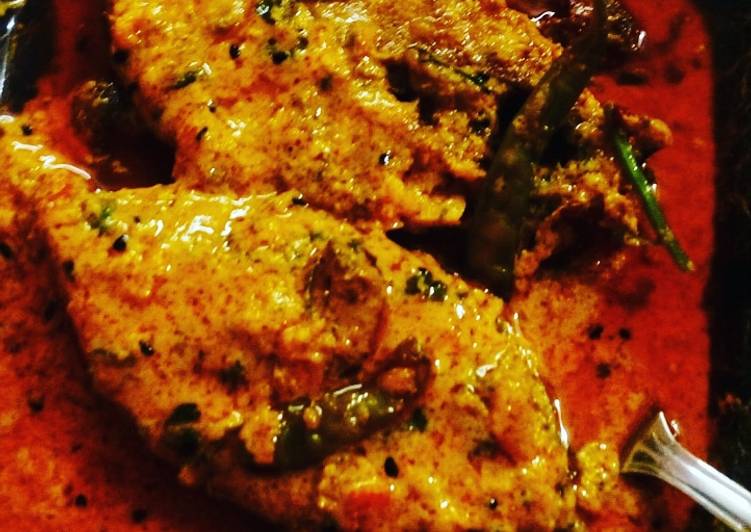 Easiest Way to Prepare Award-winning Shorshe Hilsa curry