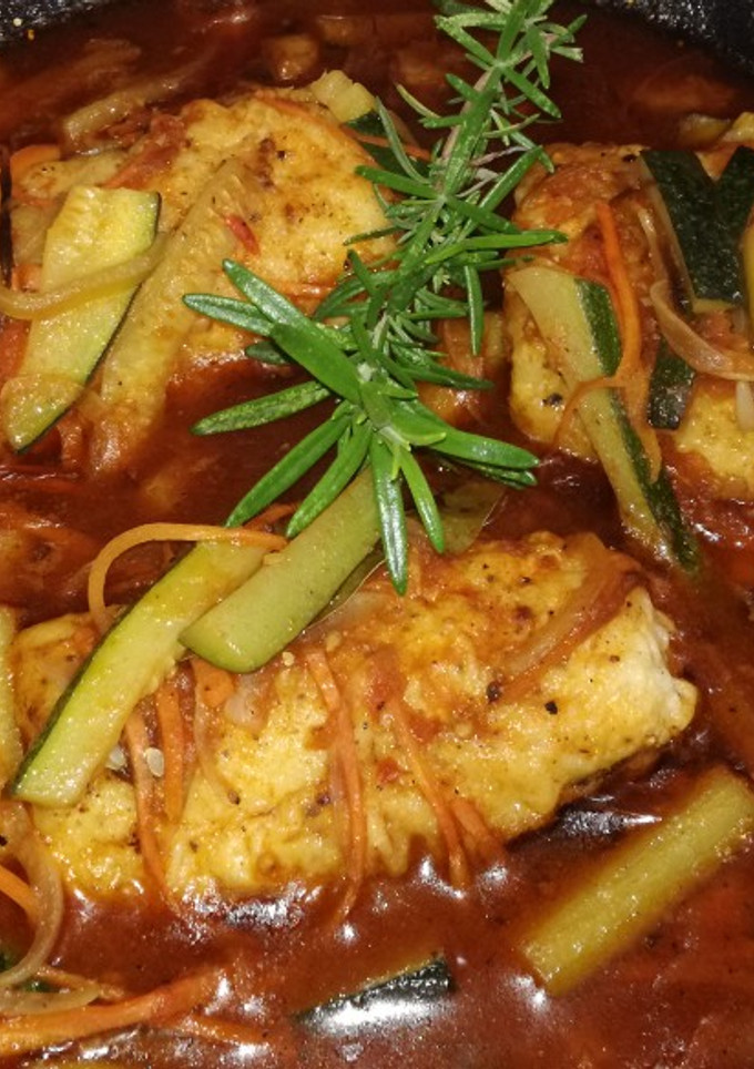 Una foto de Bacalao con samfaina