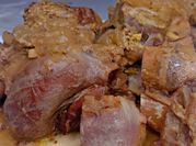 Una foto de codillo de cerdo con miel