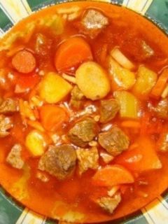 Gulyás leves ! recept fotója
