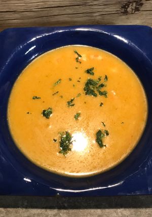 Une photo de Soupe curry coco aux crevettes