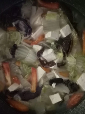 Cara Gampang Menyiapkan Resep Sup Sayuran Warna Warni yang Lezat Anti Ribet, Bisa Manjain Lidah